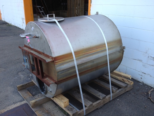 350 gallon Stainless Steel vertical tank, 48" dia. x 48" straight side, flat top & bottom heads - Image 3