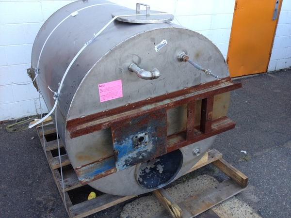 350 gallon Stainless Steel vertical tank, 48" dia. x 48" straight side, flat top & bottom heads - Image 4