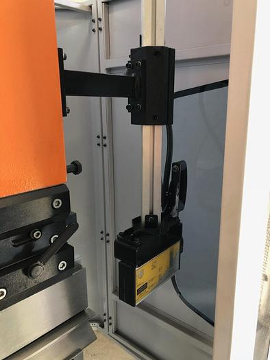 66 Ton, Ermak #Power-Bend-Pro-Falcon, CNC press brake, 6' overall, 67" between housing, 10.8" stroke, 16.1" - Image 4
