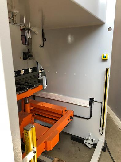 66 Ton, Ermak #Power-Bend-Pro-Falcon, CNC press brake, 6' overall, 67" between housing, 10.8" stroke, 16.1" - Image 5