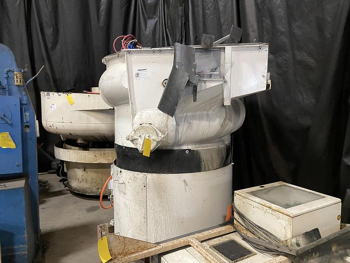 Hammond Rotofinish machine bowl type, 65" bowl diameter, #104538 - Image 1