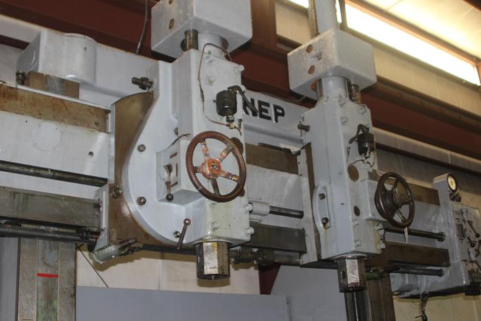 90" Froriep #10KZ230, vertical boring mill, 2-Ram heads, 90" 4-Jaw chuck, 95" swing, 70" under rail, side - Image 6