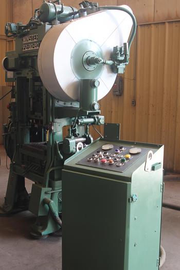 30 Ton, Minster #P2-30-20, 150-300 SPM, 1.5" stroke, 15" shut height, air clutch & brake, 1970 - Image 7