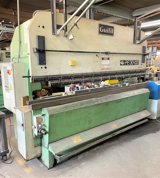 110 Ton, Guifil #PE30-100, hydraulic CNC press brake, 10' overall, 100" between housing, up-acting, Autogauge - Image 1