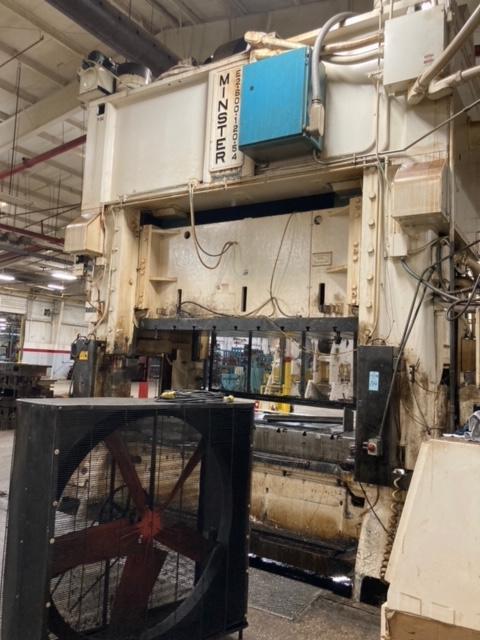 600 Ton, Minster #E2-600-120-54, 14" stroke, 43" Shut Height, 6" adj., 120" x54"bed, air clutch & brake, 1990 - Image 2