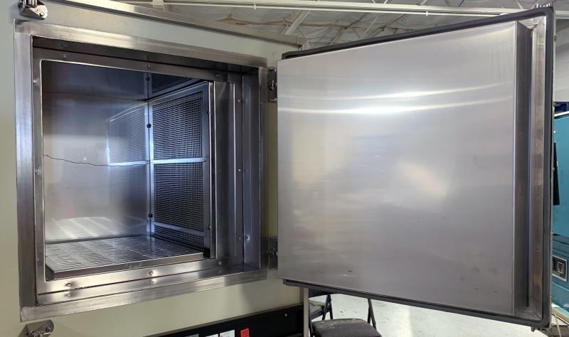 16.5" width x 16" D x 19.75" H Blue M #206 size oven, electric batch oven, 482 F, 3 KW, 208 V. - Image 4