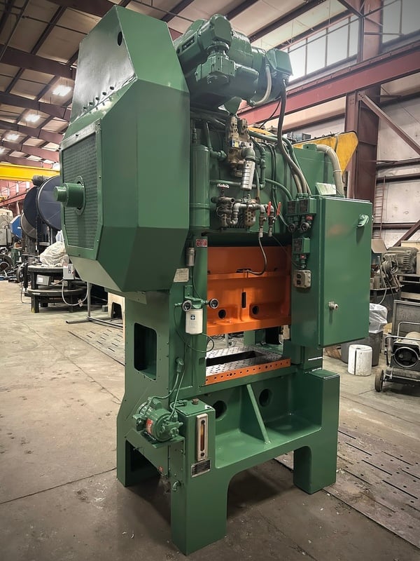 45 Ton, L & J #EM45, straight side double crank, 2" stroke, 10-3/4" Shut Height, 2" adj, 30" x 18" bed - Image 5