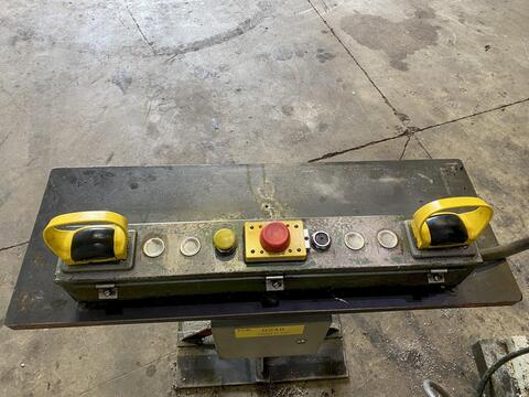 100 Ton, Niagara #E-90-S, gap frame press, 4.5" stroke, 20.75" Shut Height, 4.5" adj., 46 SPM, 39" x25" bed - Image 7