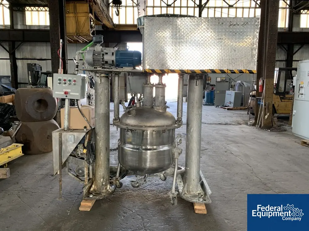 Twin motion vacuum mixer, 30" x 28", 10/7.5 hp, on board 3 HP vacuum pump, floor mounted - Image 1