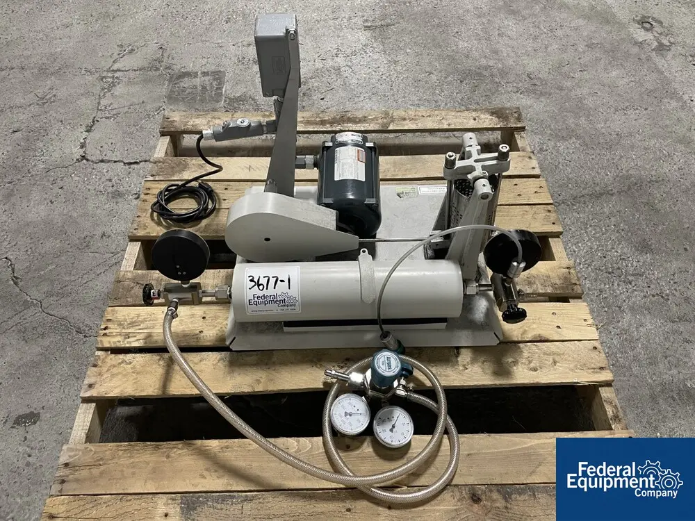 Parr #3911EGX, Hydrogenation Apparatus, 3" x 6", 1/6 HP explosion proof Motor, 4 liter gas canister, 115 volts - Image 4