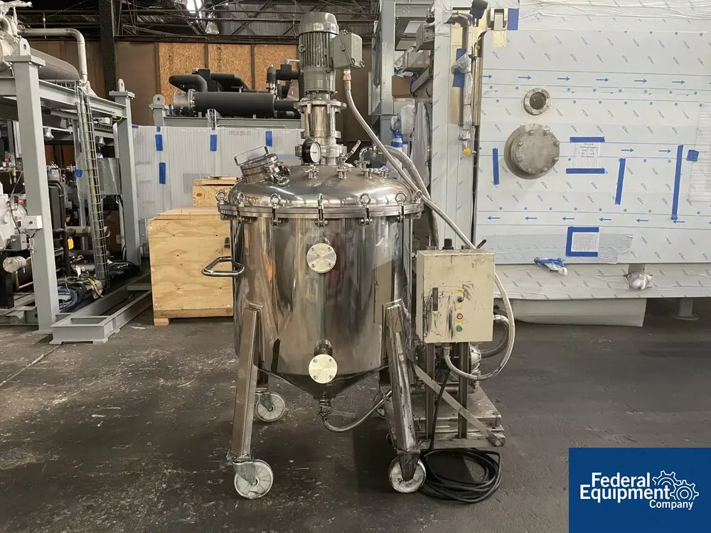 180 gallon Inoue Mix Tank, Stainless Steel, 40" x 31", 3 hp, 220 volt - Image 1