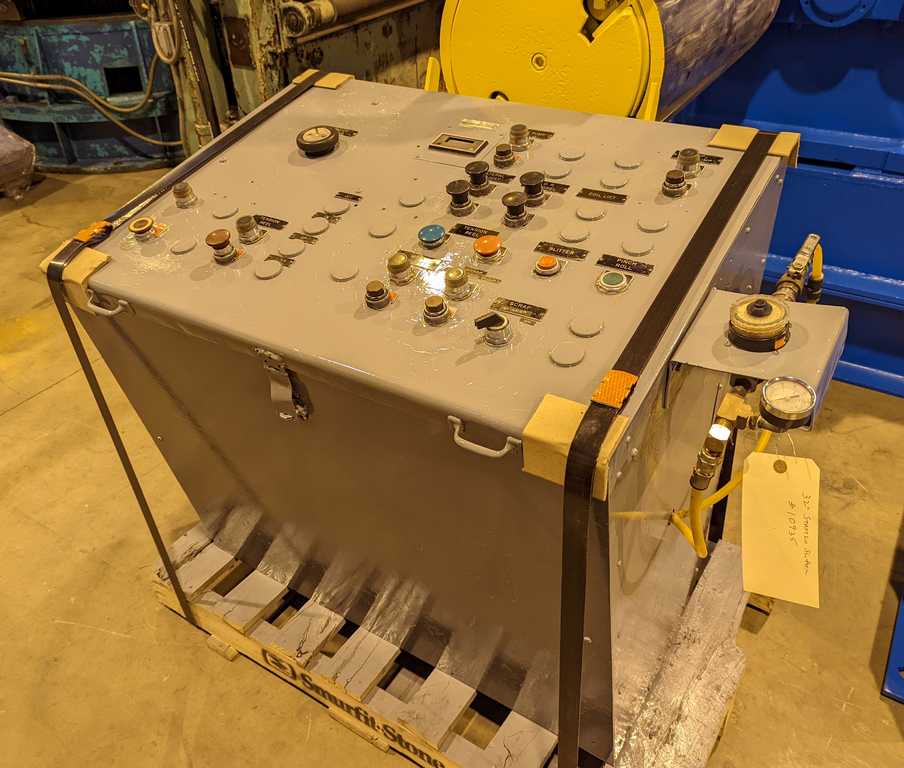 32" x 5" Stamco, slitting line, 10000 lb., 70" OD, 16"-20" ID, 4 seg mandrel - Image 2
