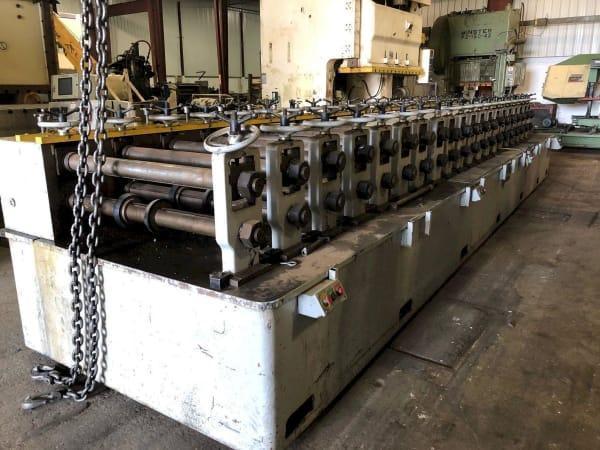 20 Stand, ASC #20HM-3-1/2, 40" roll space, 14" horizontal centers, 6.375"-8.750" vertical adjustment - Image 4