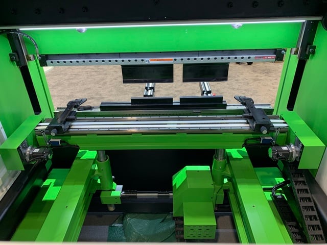 72 Ton, Ermak #Green-Press-FX-Servo-6521, fully electric press brake, 6.8' overall, 92.9" between housing - Image 2
