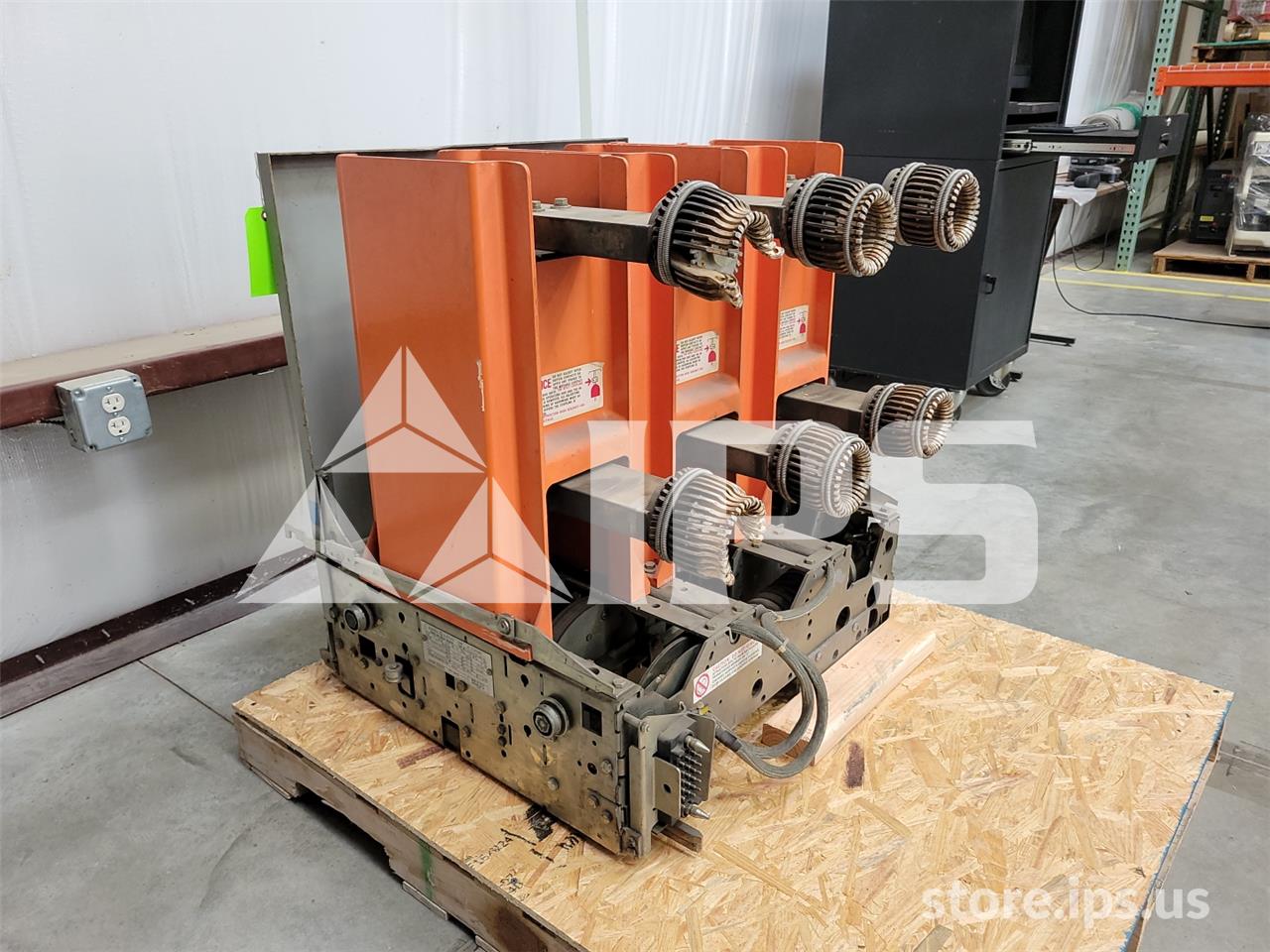 3000 Amps GE Vb 13.8-1000-1 Ml-17 (vb 13.8-1000) 125 Volts DC Control, 37k Amps Sc, Bottle# 43a2 - Image 3