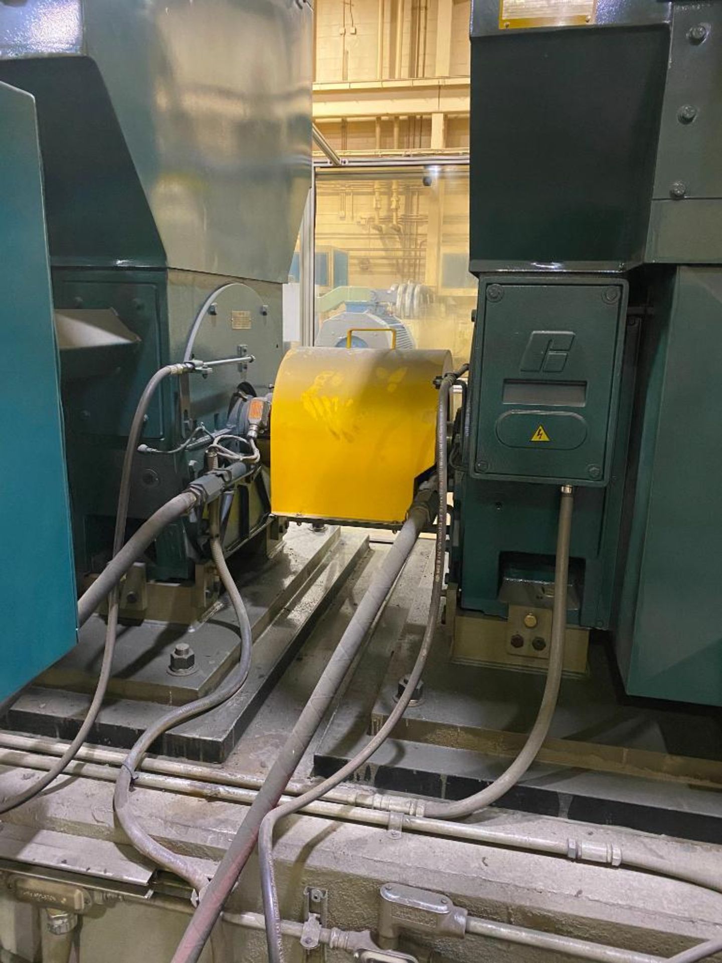 2500 HP, Dynomometer motor test stand AC/DC, Eaton high voltage output circuit breaker, 1200 amp capacity - Image 3