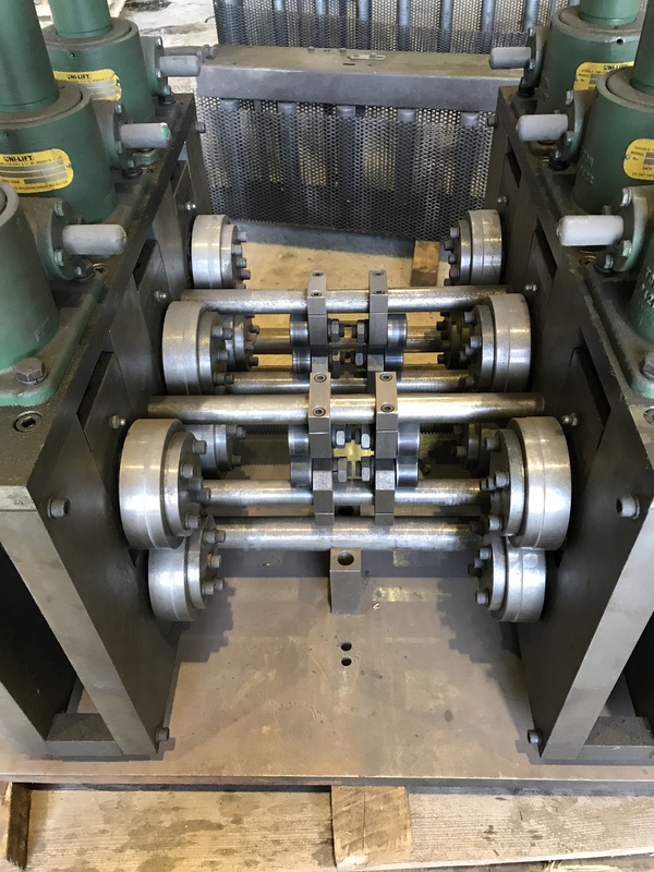 Screw jack, Uni-Lift #JKFF0060, 30" width x .125" Thick, edge conditioner, 3 stands, manual adj., 2009, #11279 - Image 7