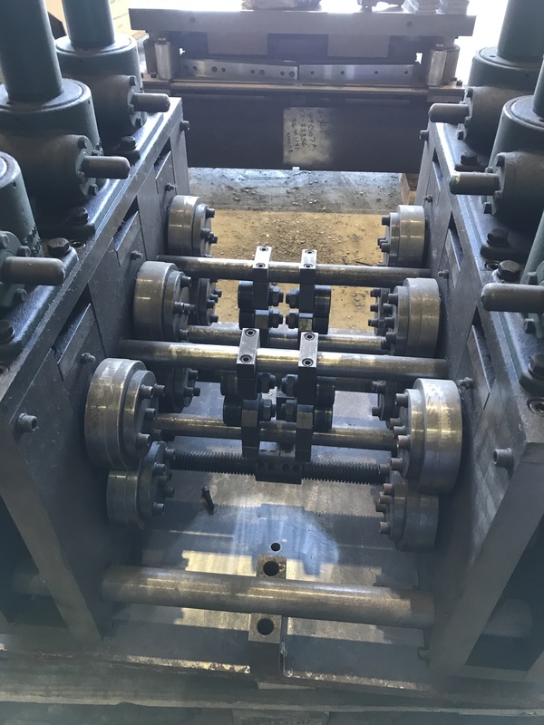 Screw jack, Uni-Lift #JKFF0060, 30" width x .125" Thick, edge conditioner, 3 stands, manual adj., 2009, #11279 - Image 8