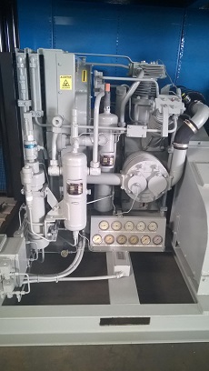 88 cfm, 5500 psi, Universal Highpack, 75 HP, 5 stage (3 available) - Image 3