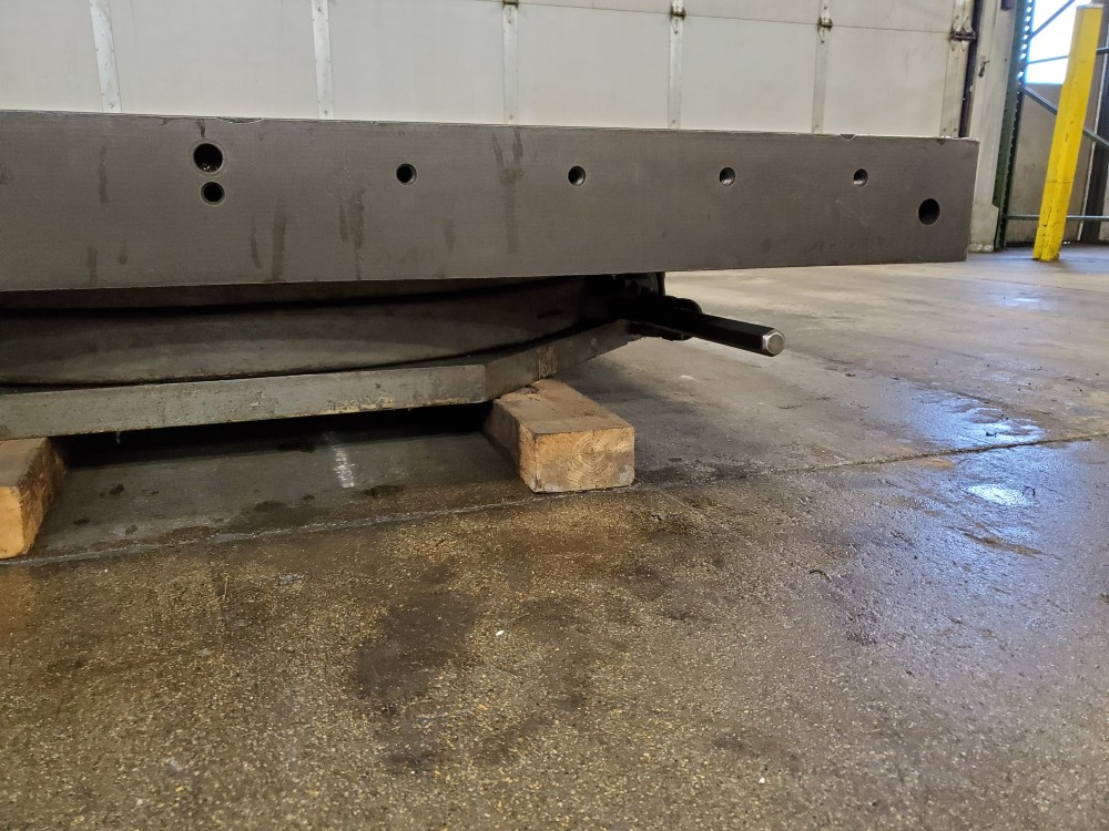 60" x 72" Lucas, air lift rotary table, serial #225 - Image 3