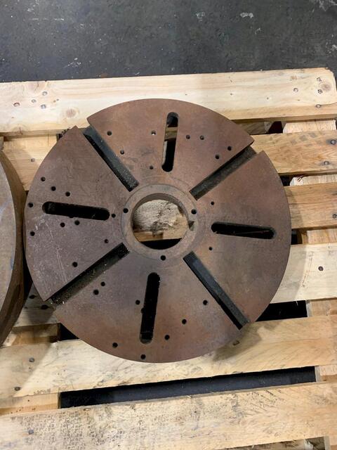 16" Face Plate, with slots - Image 1