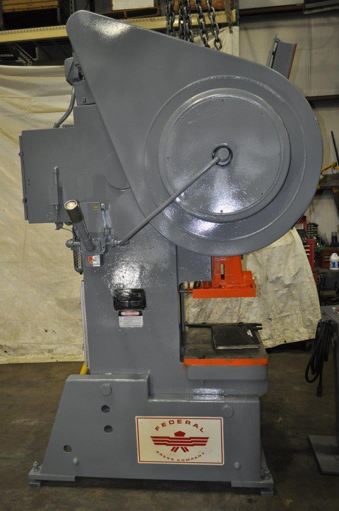 60 Ton, Federal #60, 4" stroke, 13" Shut Height, 2.5" adj., 32" x 21" bed, 120 SPM, air clutch & brake, 1982 - Image 4