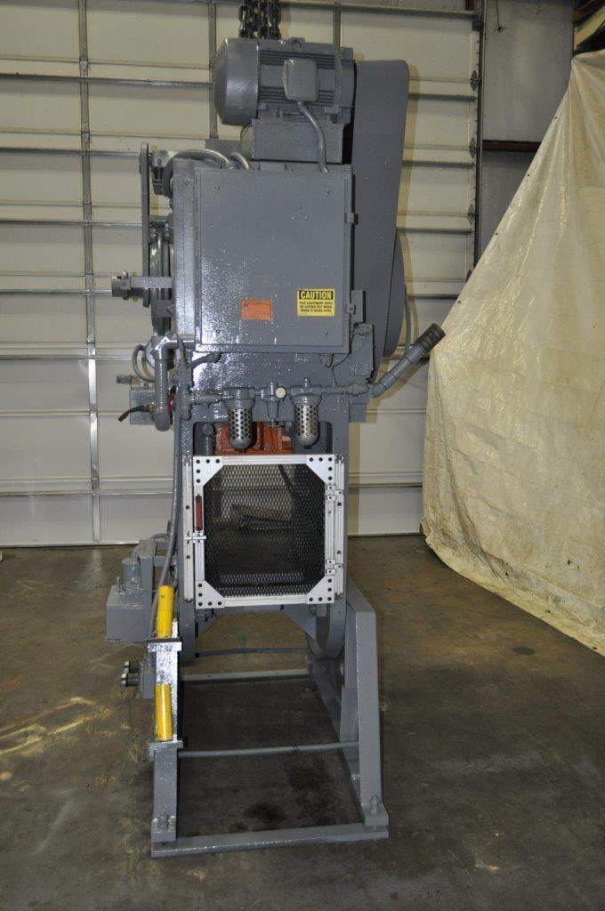 60 Ton, Federal #60, 4" stroke, 13" Shut Height, 2.5" adj., 32" x 21" bed, 120 SPM, air clutch & brake, 1982 - Image 5