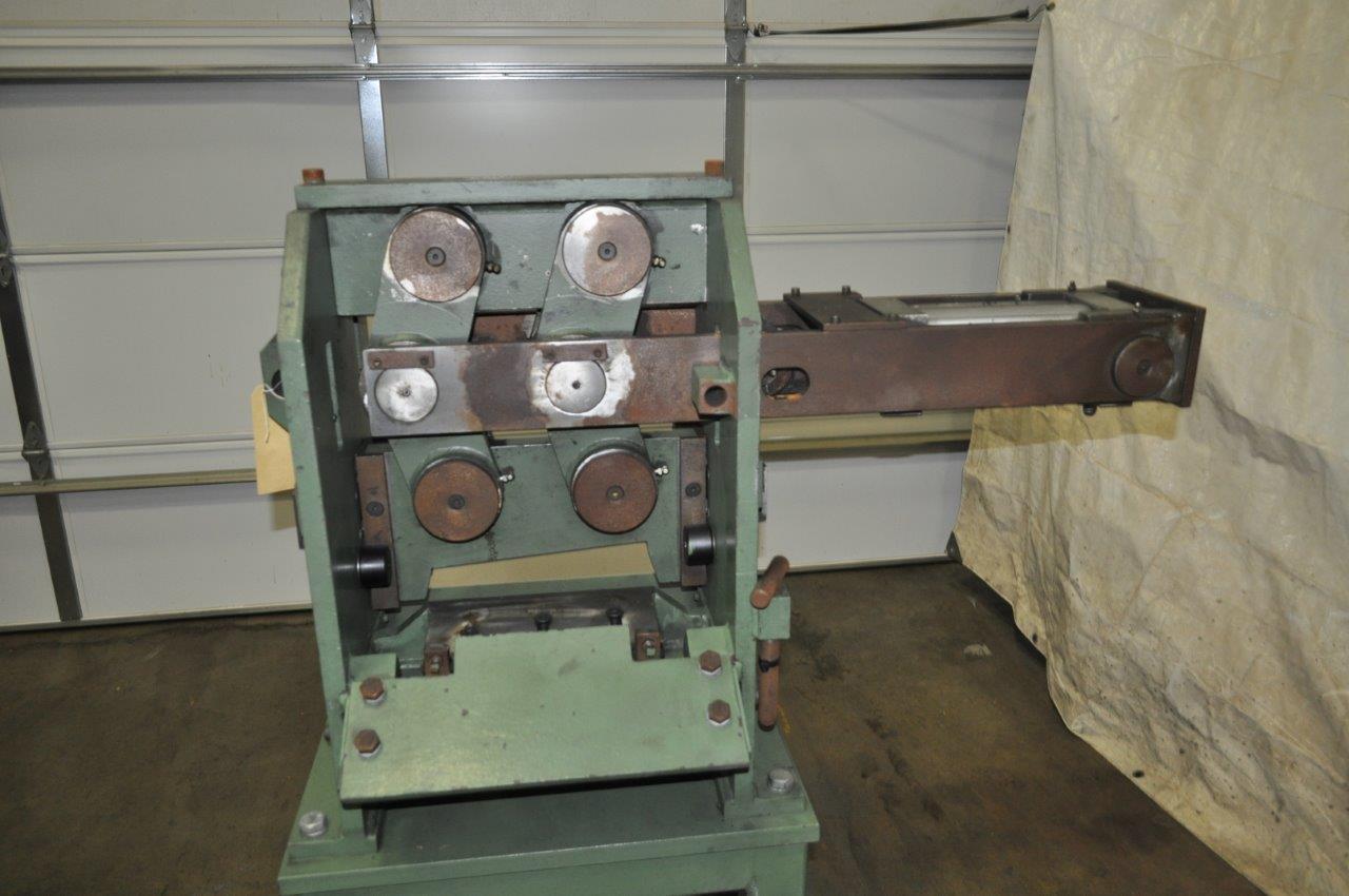 Nova, 10" x .250" hydraulic bar shear, 2013 - Image 1