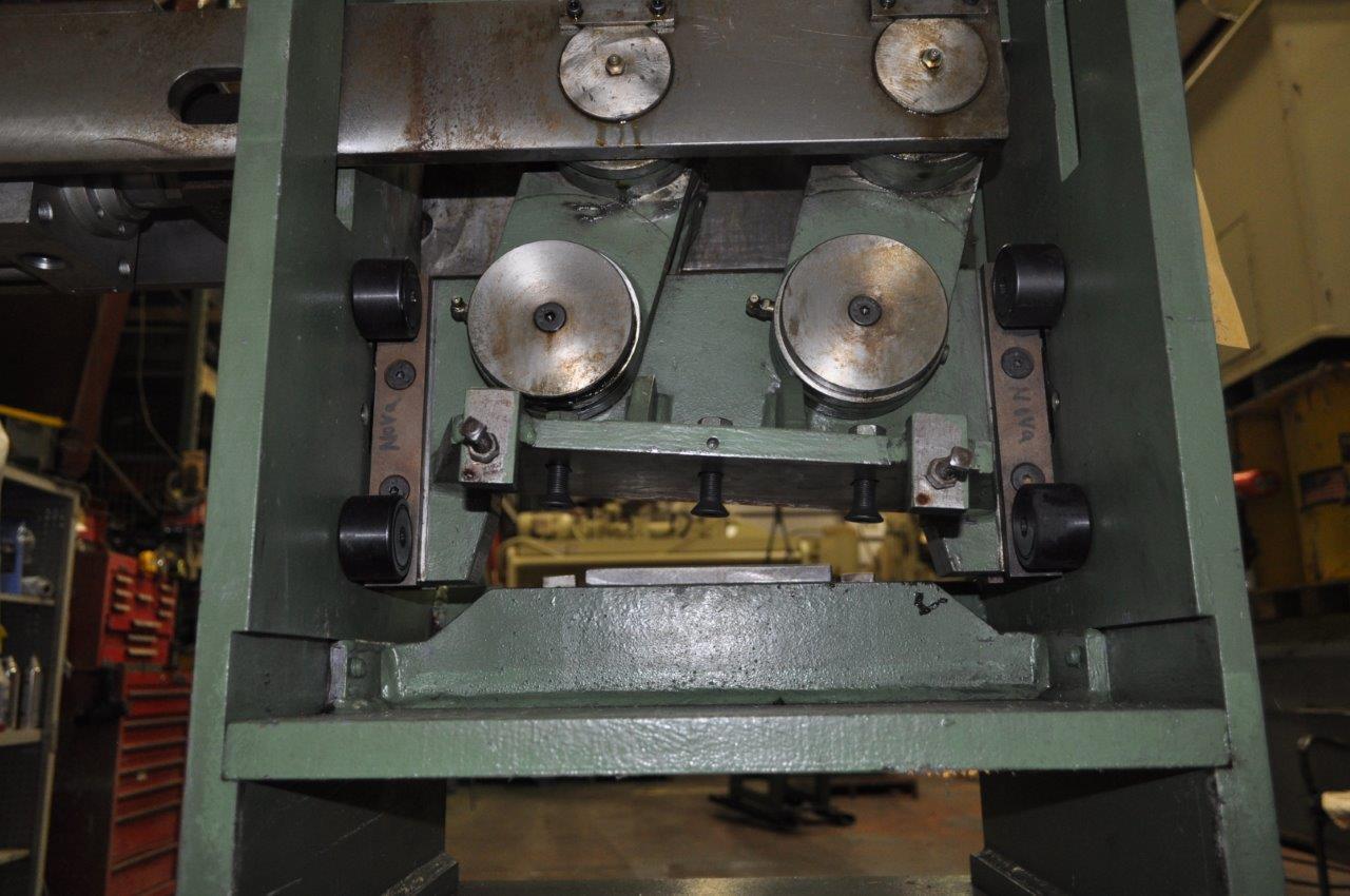 Nova, 10" x .250" hydraulic bar shear, 2013 - Image 2