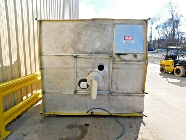 Aluminum hopper, 60" x 96" straight wall, 8" valve, 24" manhole, missing legs - Image 7