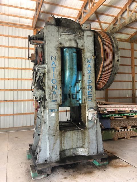 700 Ton, National #700, 8" stroke, 22" Shut Height, 90 SPM, 14.5" windows, air cooled & brake - Image 1