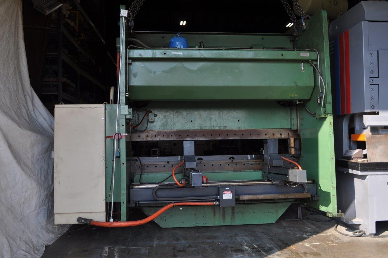 350 Ton, Cincinnati #350AF10, 12' overall, 10" stroke, 18" daylight, 126" between housing, 10" throat, foot - Image 3