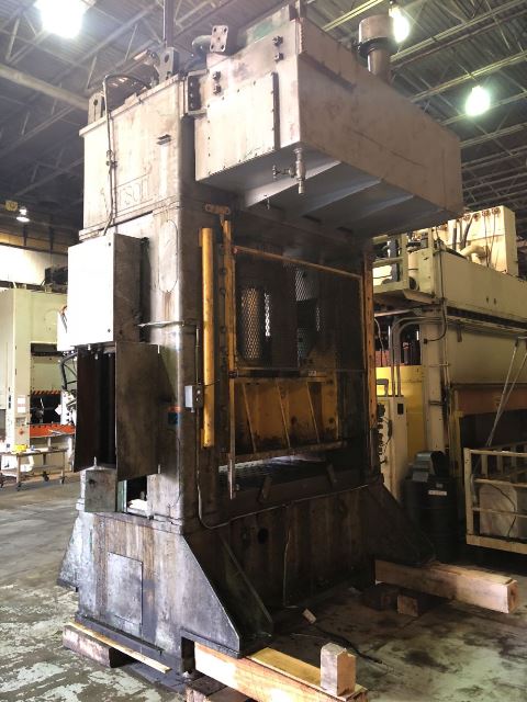 300 Ton, Verson #300-HDI-72T, 26" stroke, 40" daylight, 72" x 48" bed & ram, 960/104/830 IPM - Image 4