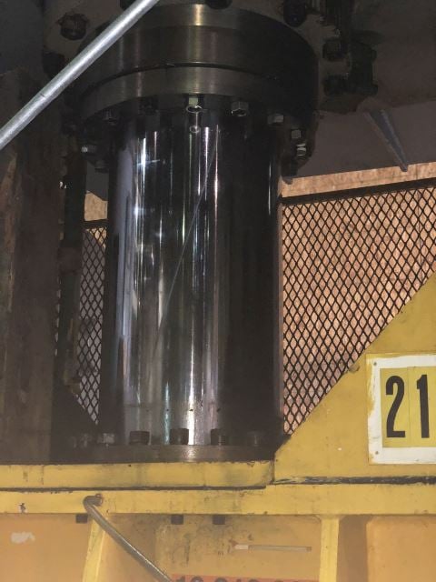 300 Ton, Verson #300-HDI-72T, 26" stroke, 40" daylight, 72" x 48" bed & ram, 960/104/830 IPM - Image 5