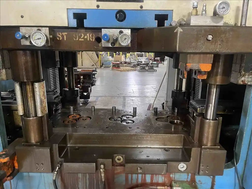 176 Ton, Lauffer #RPS160, hydraulic straight side press, 7.9" stroke, 19.7" daylight, S43011 - Image 3