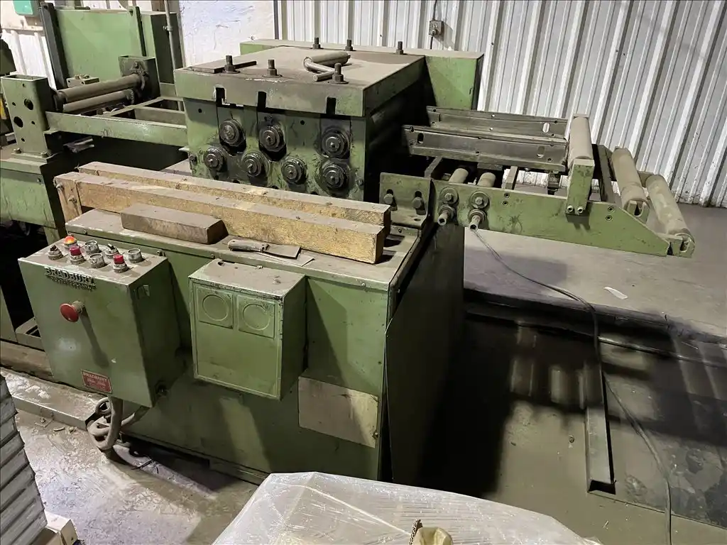 12 Stand, Bradbury #D3-30-12 Zee Purlin tooled, gear drive rollforming line,S43020 - Image 9