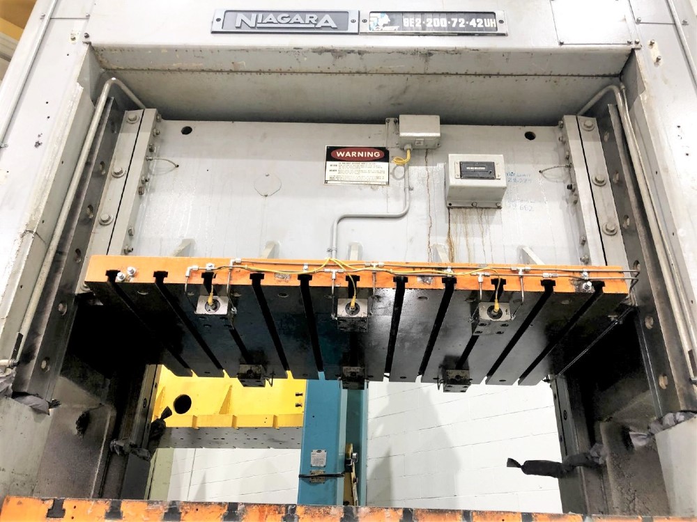 220 Ton, Niagara Press #SE2-200-72-42-UH, 72" x 42" bed, 6" stroke, 50-100 SPM - Image 6