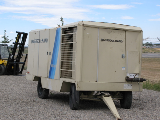 1600 cfm, 100 psi, Ingersoll-Rand, portable compressor, 435 HP, diesel, rebuilt 2008 - Image 9