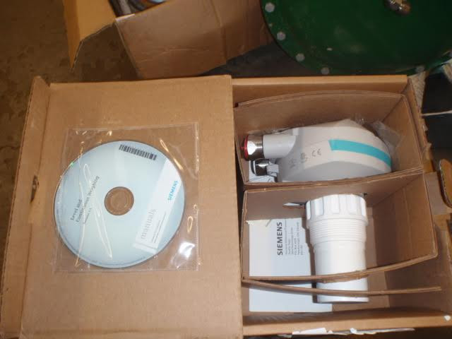 Wemco flotation level Control components, stilling well/float cage assemblies, new surplus - Image 2