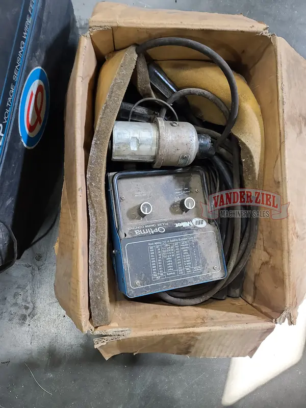 Miller #DeltaWeld-302, mig welder, #15511 - Image 8