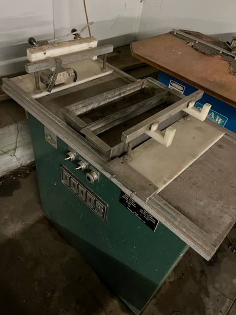 Dodds #GP-26, dovetail drawer gluer - Image 3