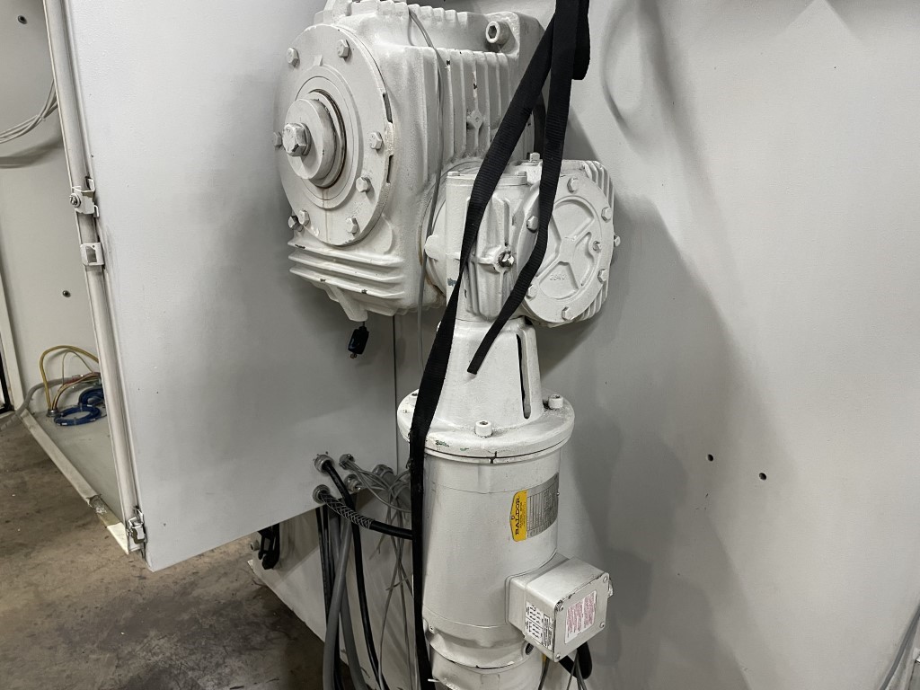 Parkinson, turret winder, 78" wide, 24" max roll diameter, 3 shafts, 3 HP - Image 4