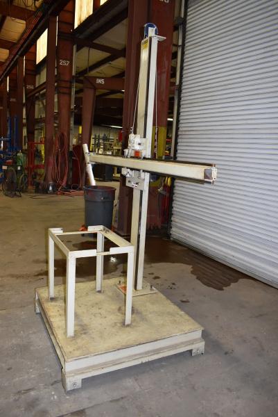 6' x 6' Pandjiris #400, 300lb boom capacity, 74" vertical travel, 88.5" boom length - Image 1