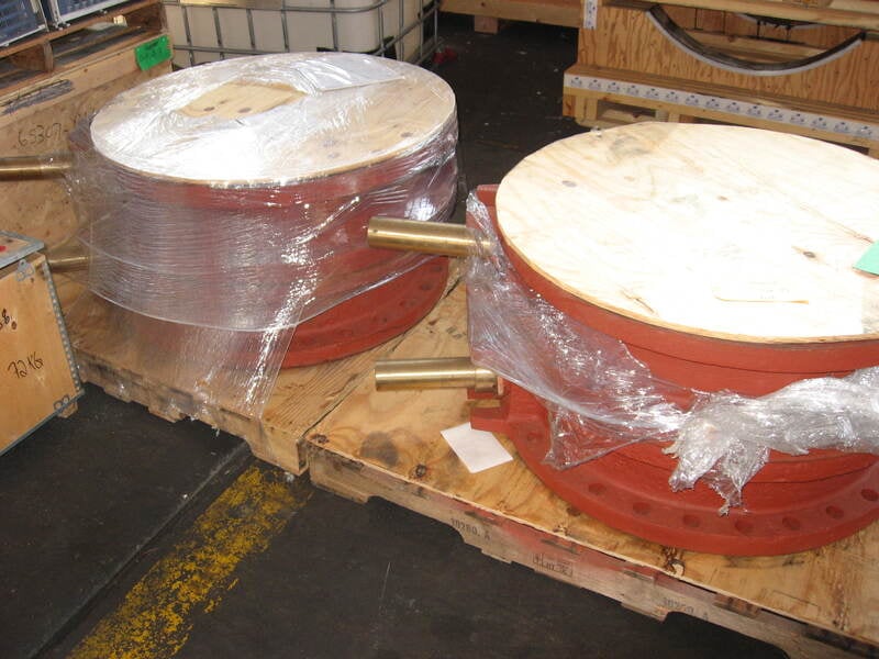 28" Flanged butterfly valves (4 available) - Image 1