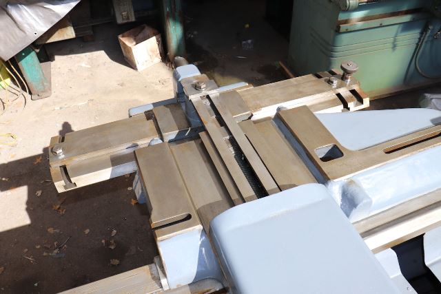 32"/60" x 144" LeBlond, Sliding Gap Bed, 15" 3-Jaw chuck, 8-400 RPM, 2.25" thru hole, thread - Image 9