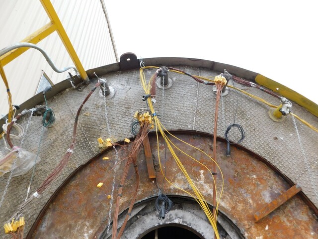 Stainless Steel spray dryer absorber, 95" cone side, 63" straight side, 126" legs, 8-1/2" discharge - Image 7