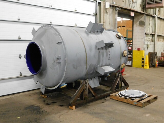 1500 gallon DeDietrich, glass lined reactor, 3008 glass, 75 FV psi, 62" ID, 108" straight wall, refurbished - Image 2