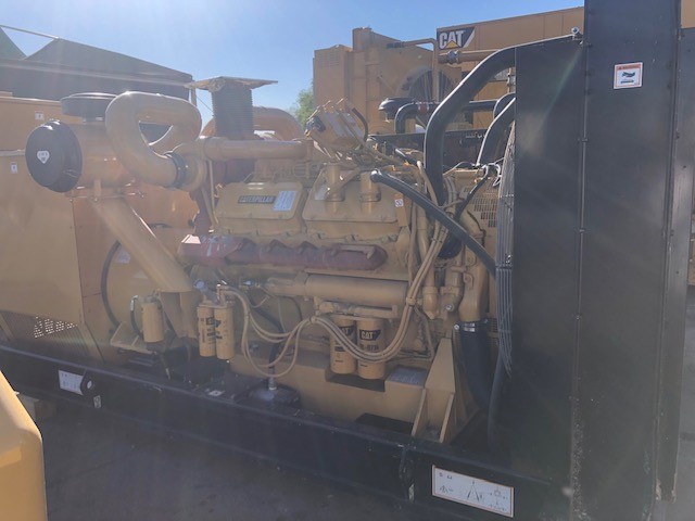 650 KW Caterpillar #3412E, diesel generator set, 292 hours, Tier 1, 2000, S/N 9EP00370 - Image 5