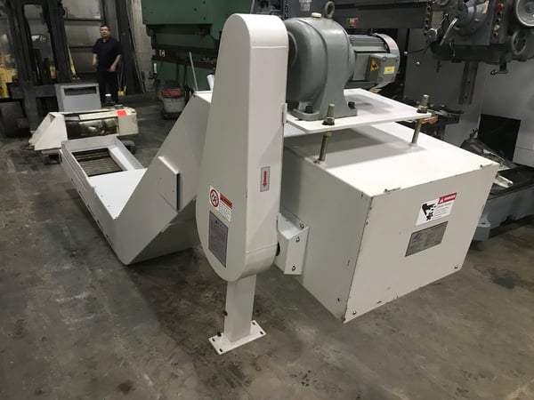 29" x 164" Sungwoo #VTC-16/20, chip conveyor, 220 V., 44" discharge height - Image 4