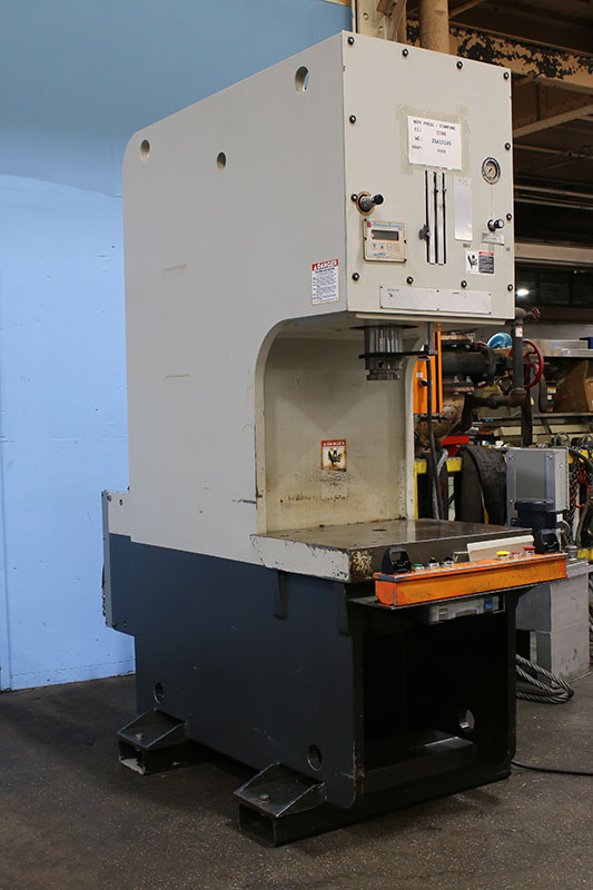 57 Ton, Neff #DF50-15M, hydraulic C-frame press, 10" stroke, 10" thrt, 24" daylight, 30" x21.5" bed, 2001 - Image 3
